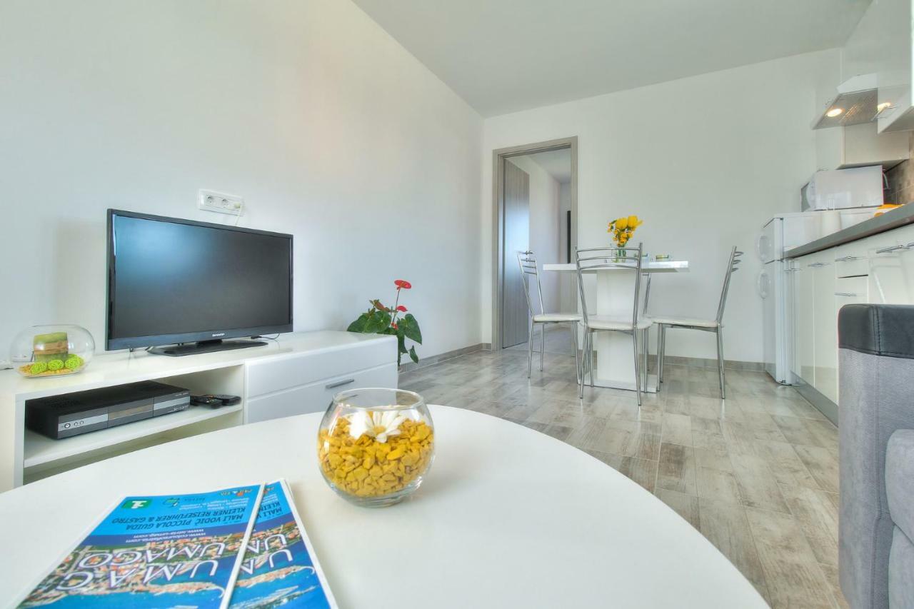 Apartments Antunovic Umago Exterior foto