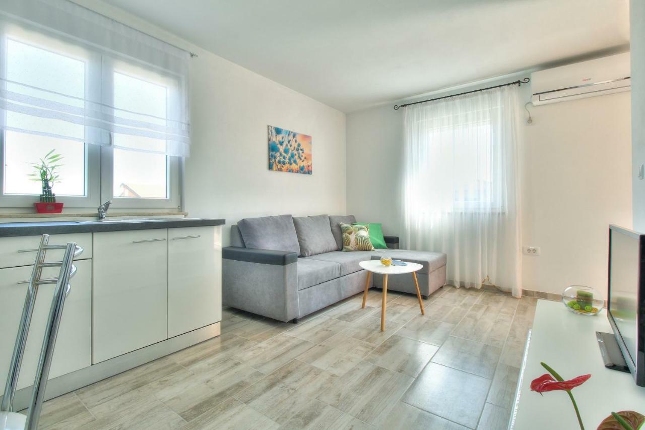 Apartments Antunovic Umago Exterior foto